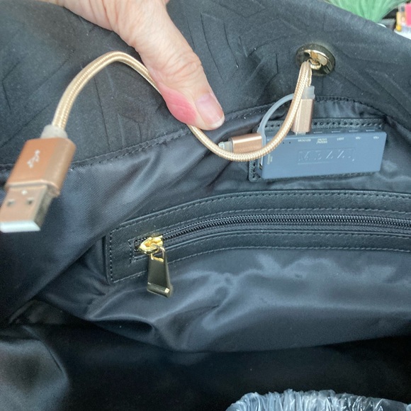 Mezzi Black Suede and Leather Tote Bag/Handbag With Built In Charger. NEW! - Picture 8 of 16
